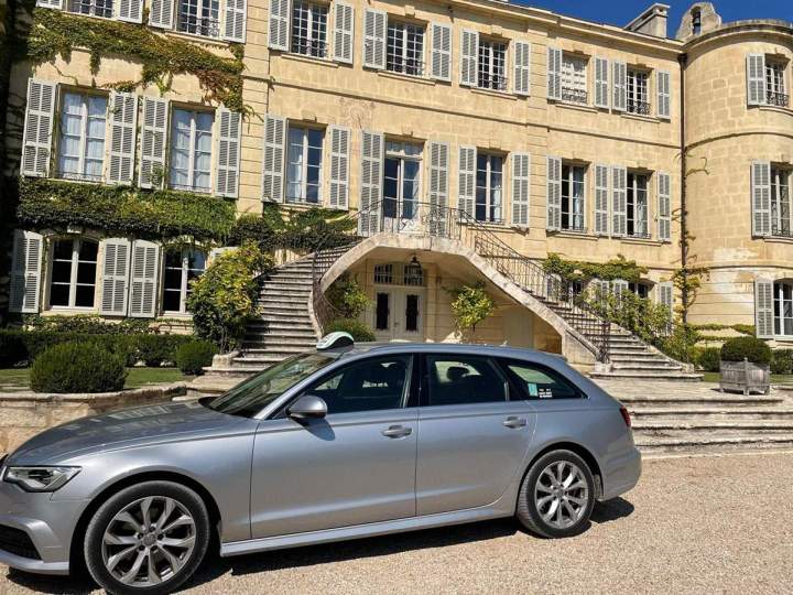 Transport en taxi Arles